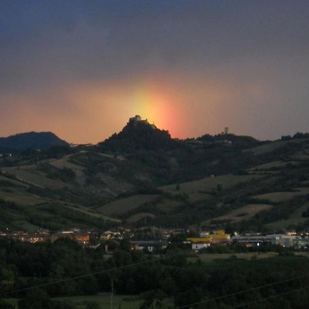 L'Angolo Di Verlano Canossa エクステリア 写真